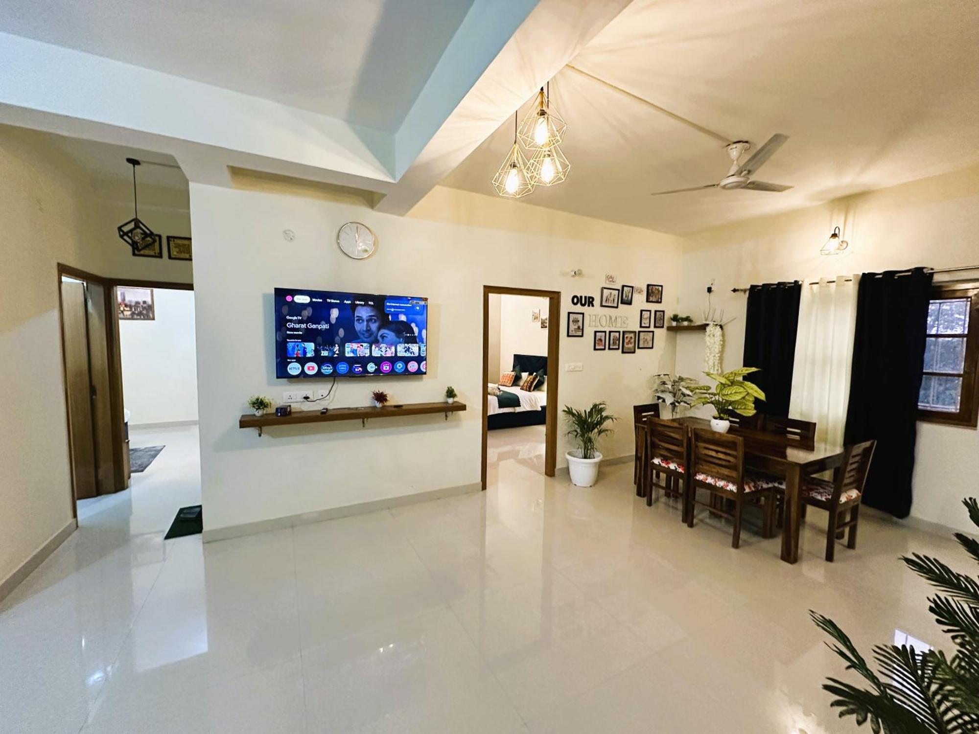 Zoomstay - 3Bhk Apartments Varanasi Exterior photo