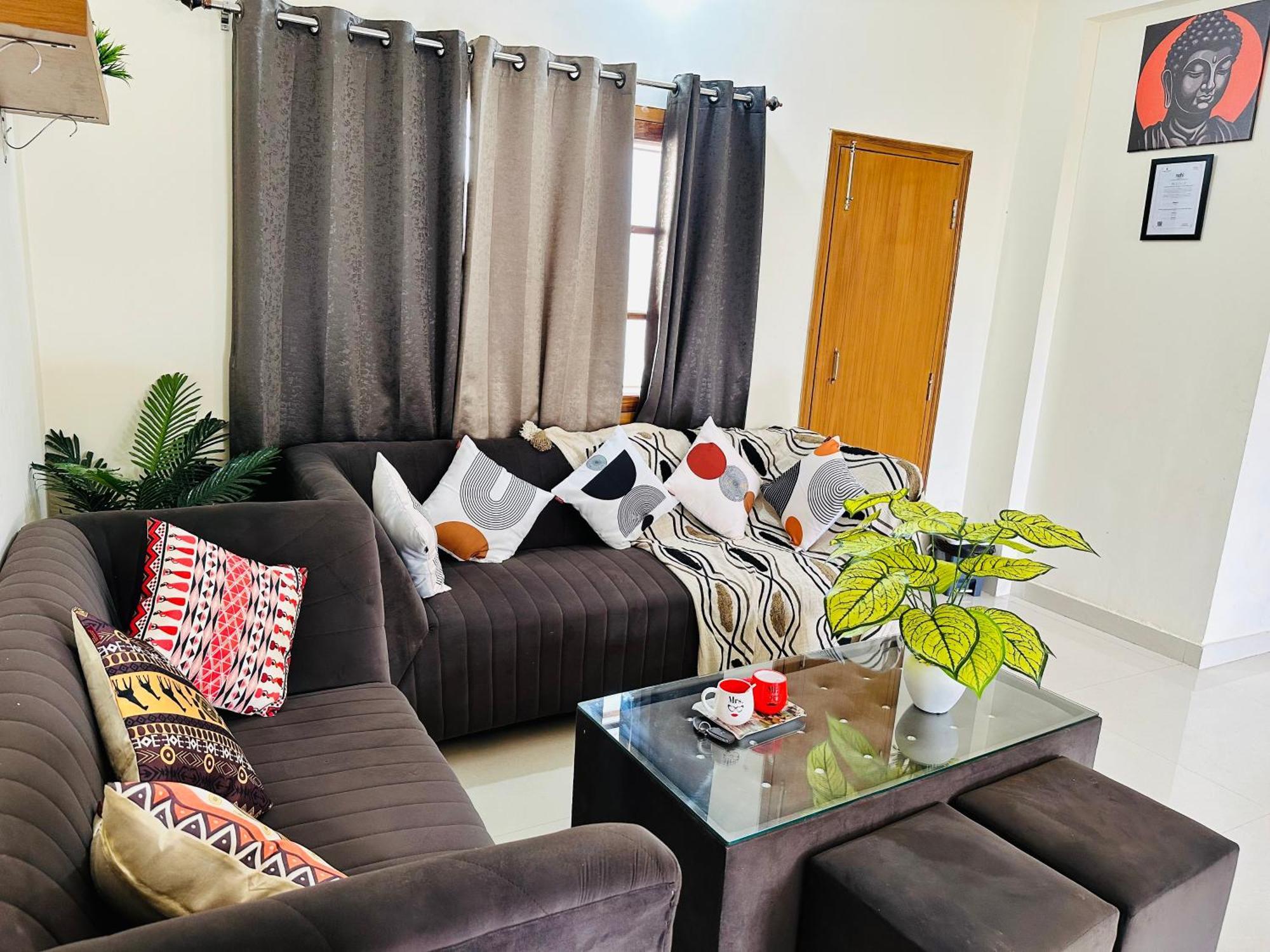 Zoomstay - 3Bhk Apartments Varanasi Exterior photo